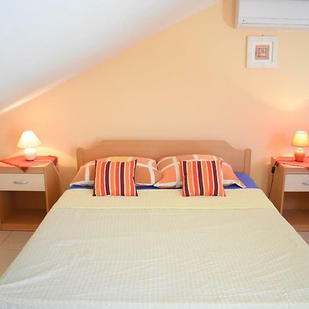 Apartments Srkoc Pinezići Eksteriør bilde